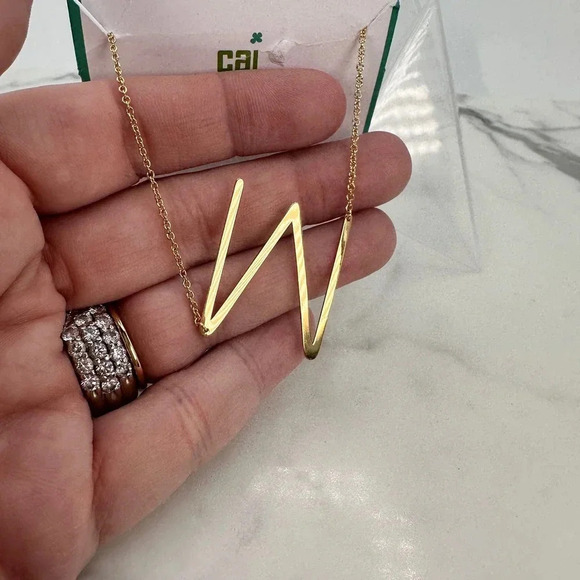 New CAI Cool and Interesting Initial M or W Neccklace Gold-tone On Card - Picture 3 of 7